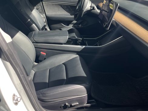 Used 2020 Tesla Model 3 Long Range AWD/4WD image 16