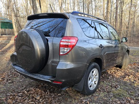 Used 2012 Toyota RAV4 Sport Utility 4D w/ Value Pkg image 8