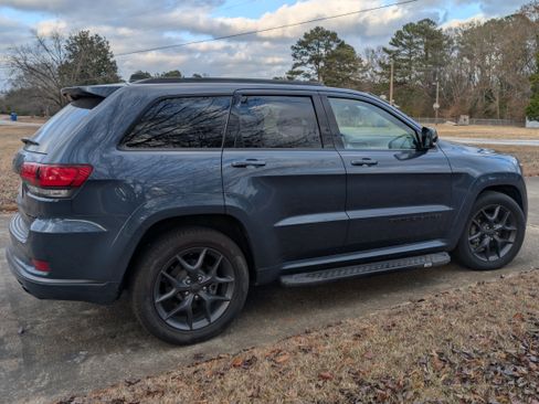 Used 2019 Jeep Grand Cherokee Limited X image 4