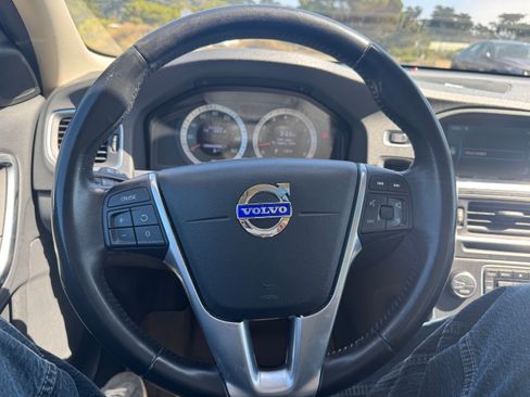 Used 2011 Volvo S60 T6 image 12