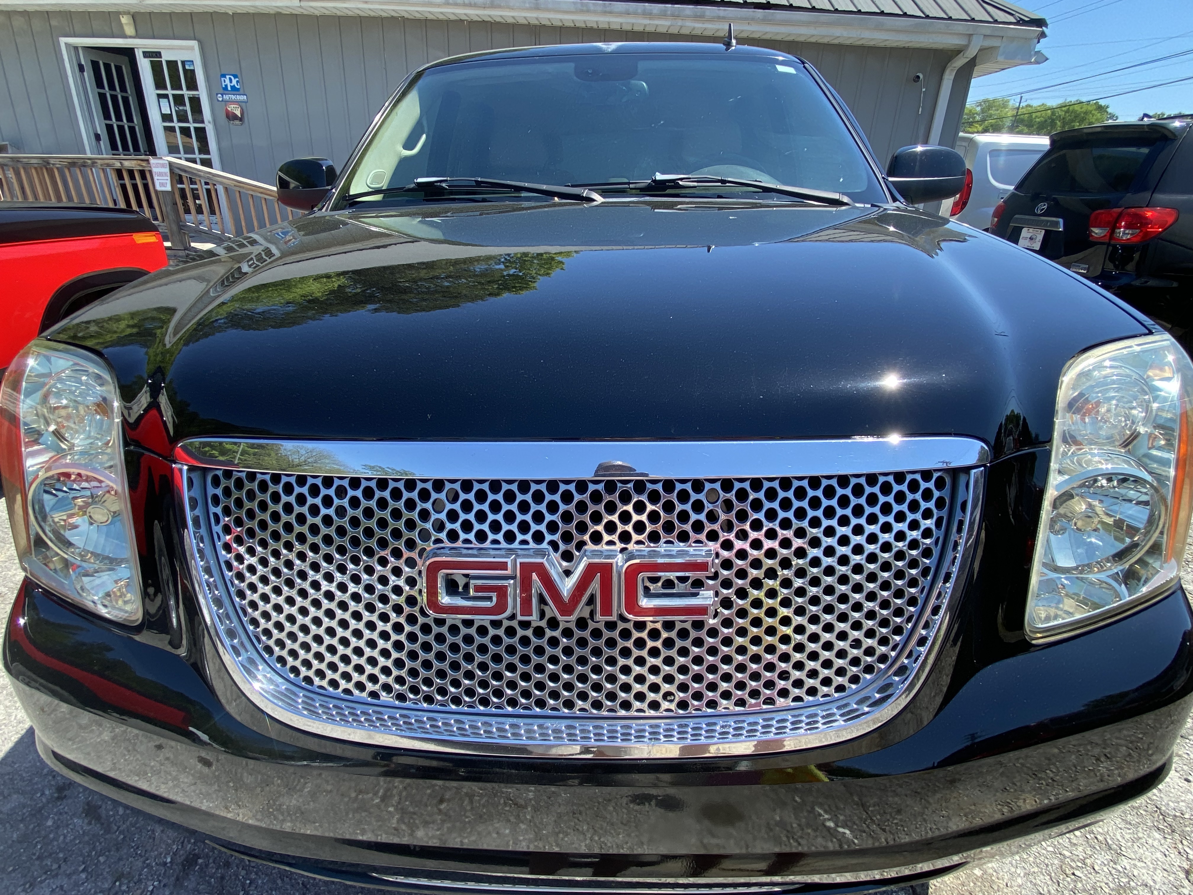 Used 2007 GMC Yukon Denali AWD/4WD image 19