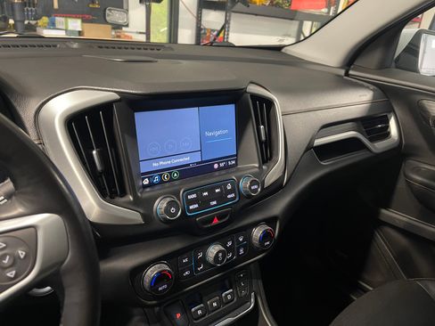 Used 2018 GMC Terrain SLT w/ Preferred Package AWD/4WD image 16