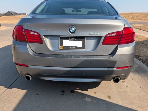 Used 2011 BMW 535i xDrive Sedan image 4