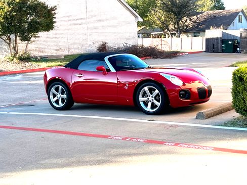 Used 2007 Pontiac Solstice GXP w/ Premium Package image 1