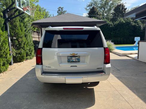 Used 2018 Chevrolet Suburban Premier image 5