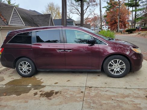 Used 2012 Honda Odyssey EX image 5