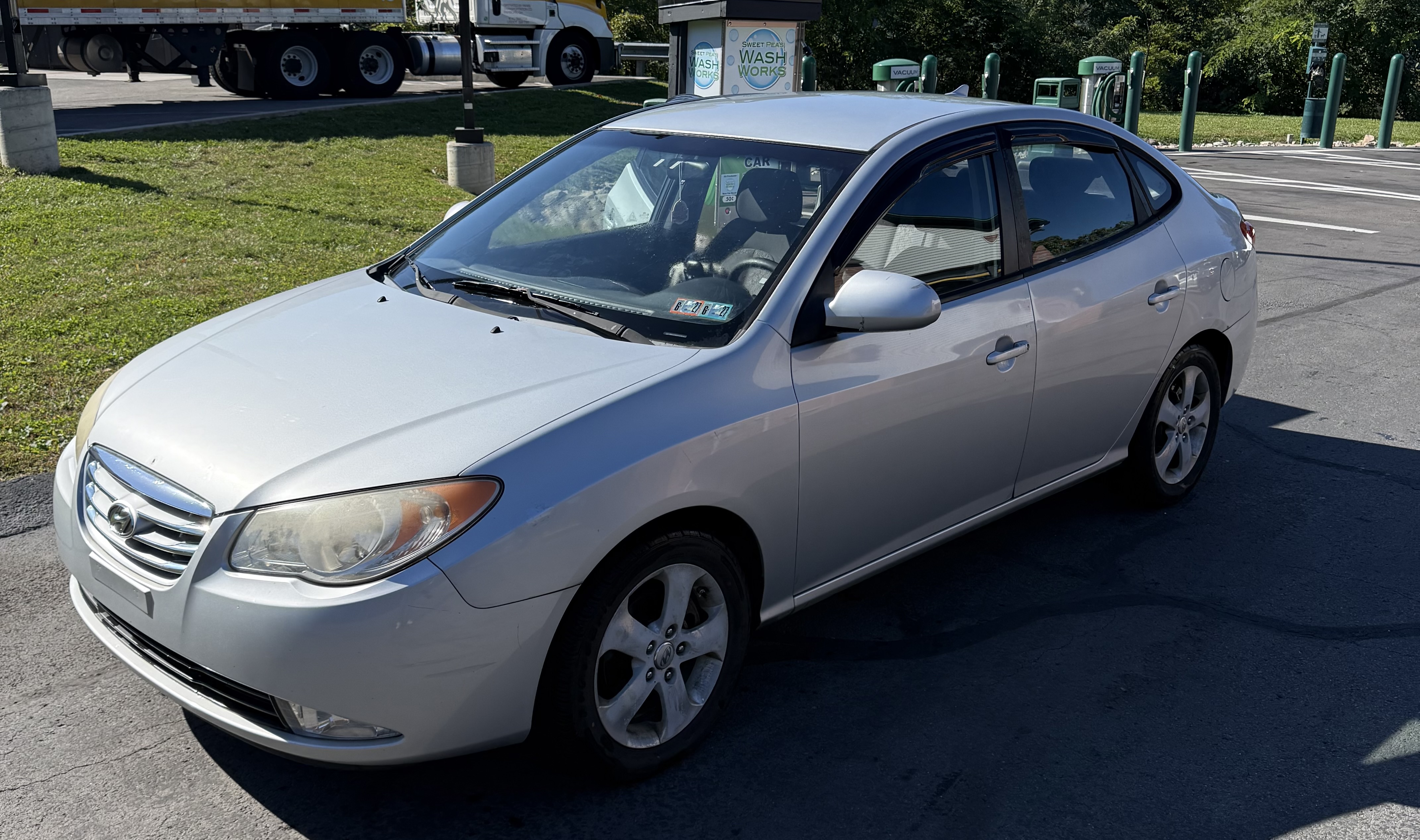 Used 2010 Hyundai Elantra SE FWD image 6