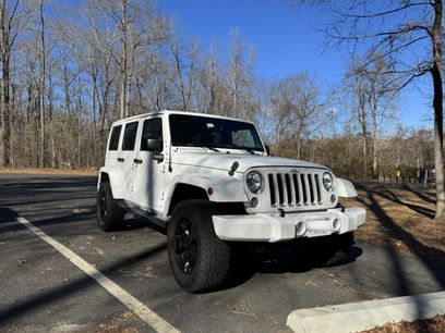 Used 2016 Jeep Wrangler Unlimited Sahara w/ Connectivity Group