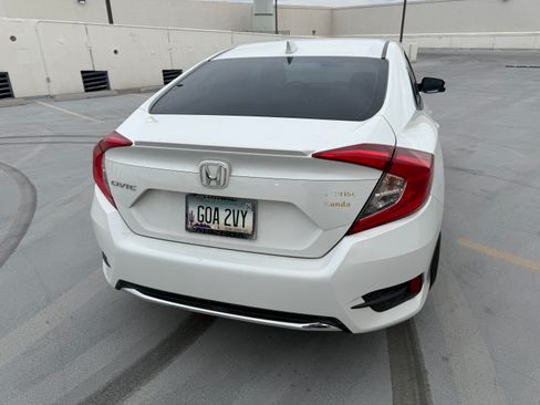 Used 2019 Honda Civic EX-L image 9