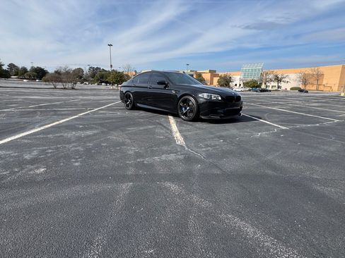 Used 2016 BMW M5 image 13