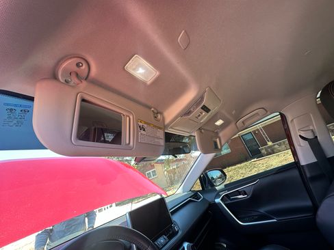 Used 2023 Toyota RAV4 Adventure image 16