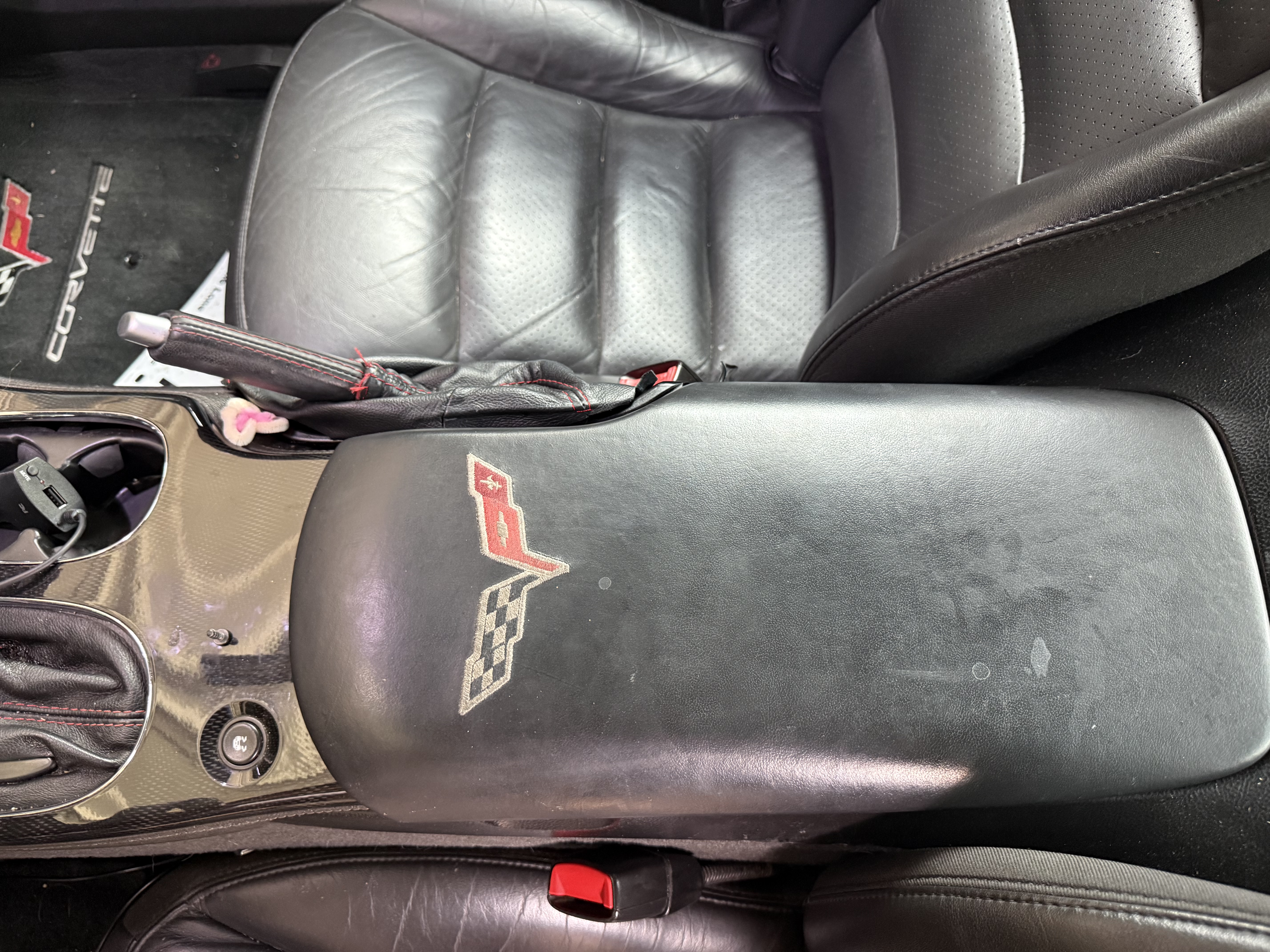Used 2008 Chevrolet Corvette Coupe w/ Preferred Equipment Group RWD image 15