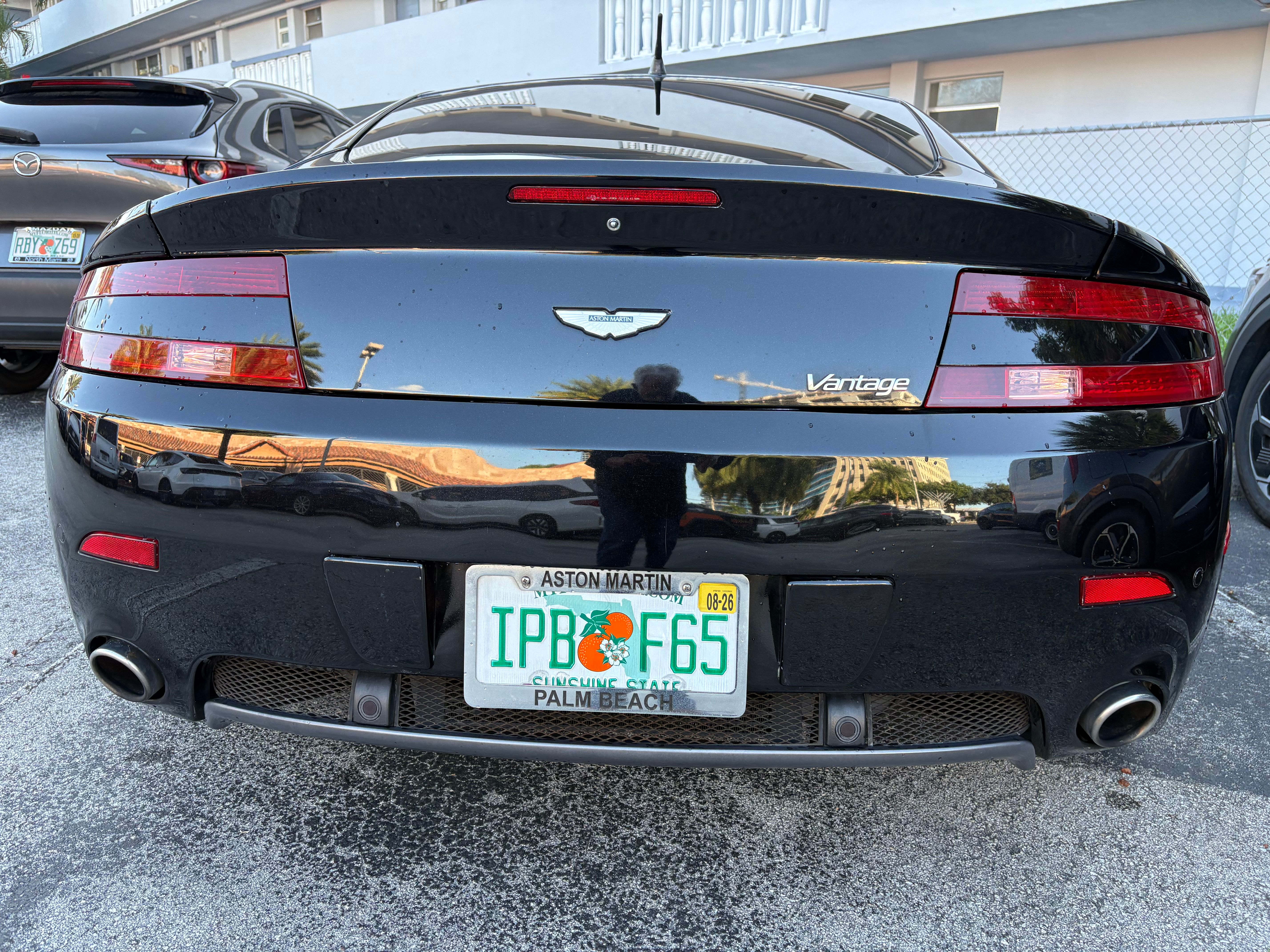 Used 2007 Aston Martin V8 Vantage Coupe RWD image 15