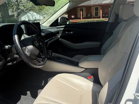 Used 2024 Honda Accord EX-L image 16