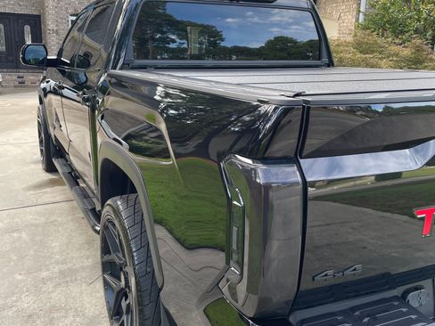 Used 2024 Toyota Tundra Limited AWD/4WD image 16