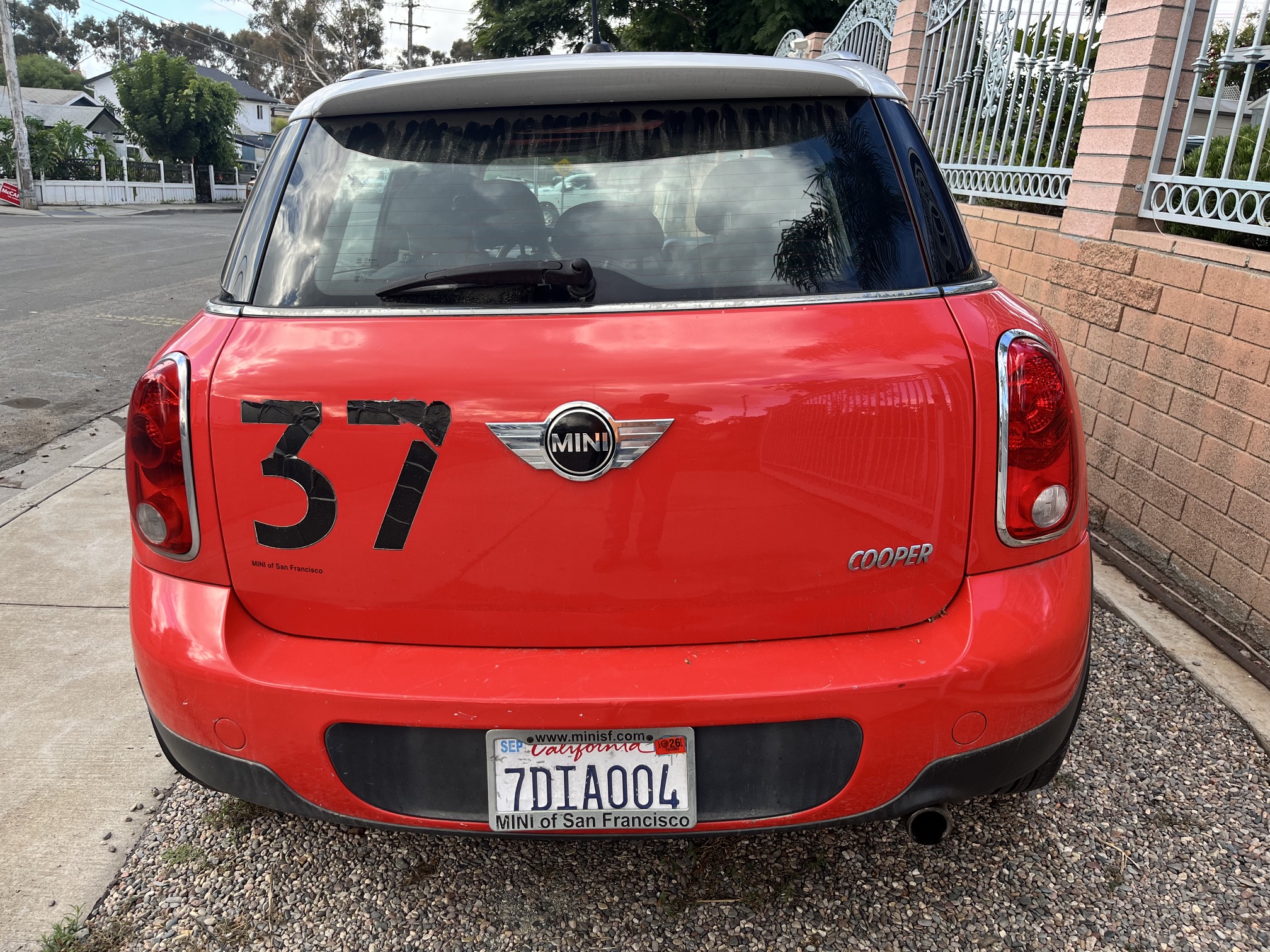 Used 2012 MINI Cooper Countryman FWD image 6