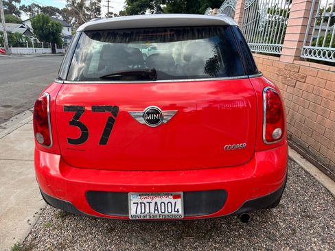 Used 2012 MINI Cooper Countryman FWD image 6