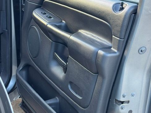 Used 2005 Dodge Ram 2500 Truck SLT RWD image 8