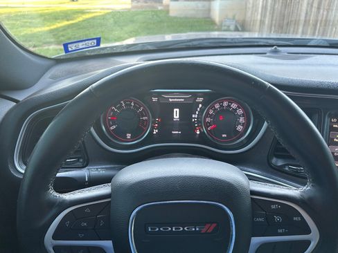 Used 2016 Dodge Challenger SXT Plus RWD image 15