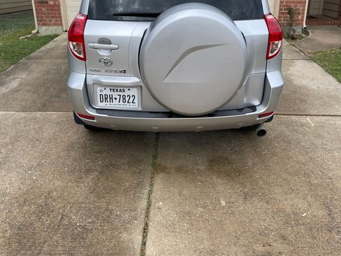 Used 2007 Toyota RAV4 Limited image 5