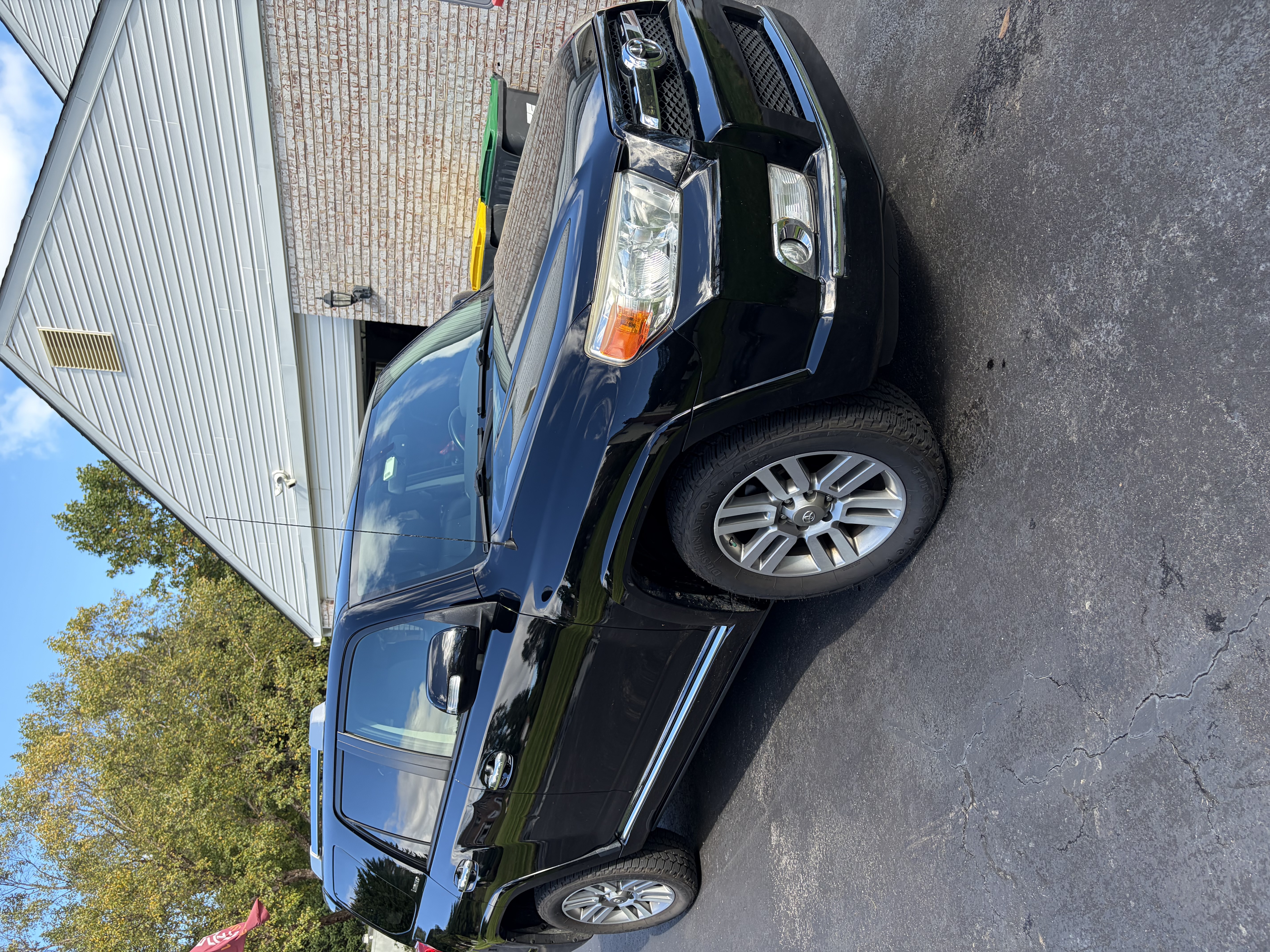 Used 2012 Toyota 4Runner Limited AWD/4WD image 5