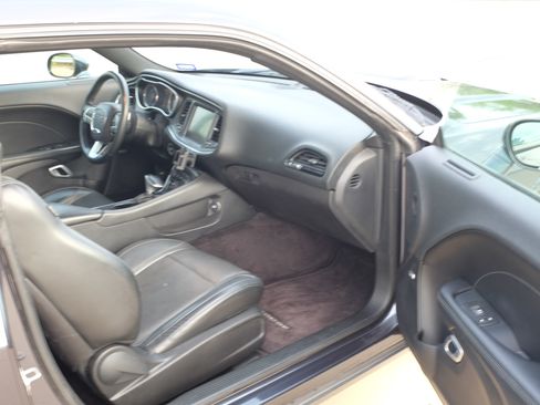 Used 2016 Dodge Challenger R/T Plus image 22