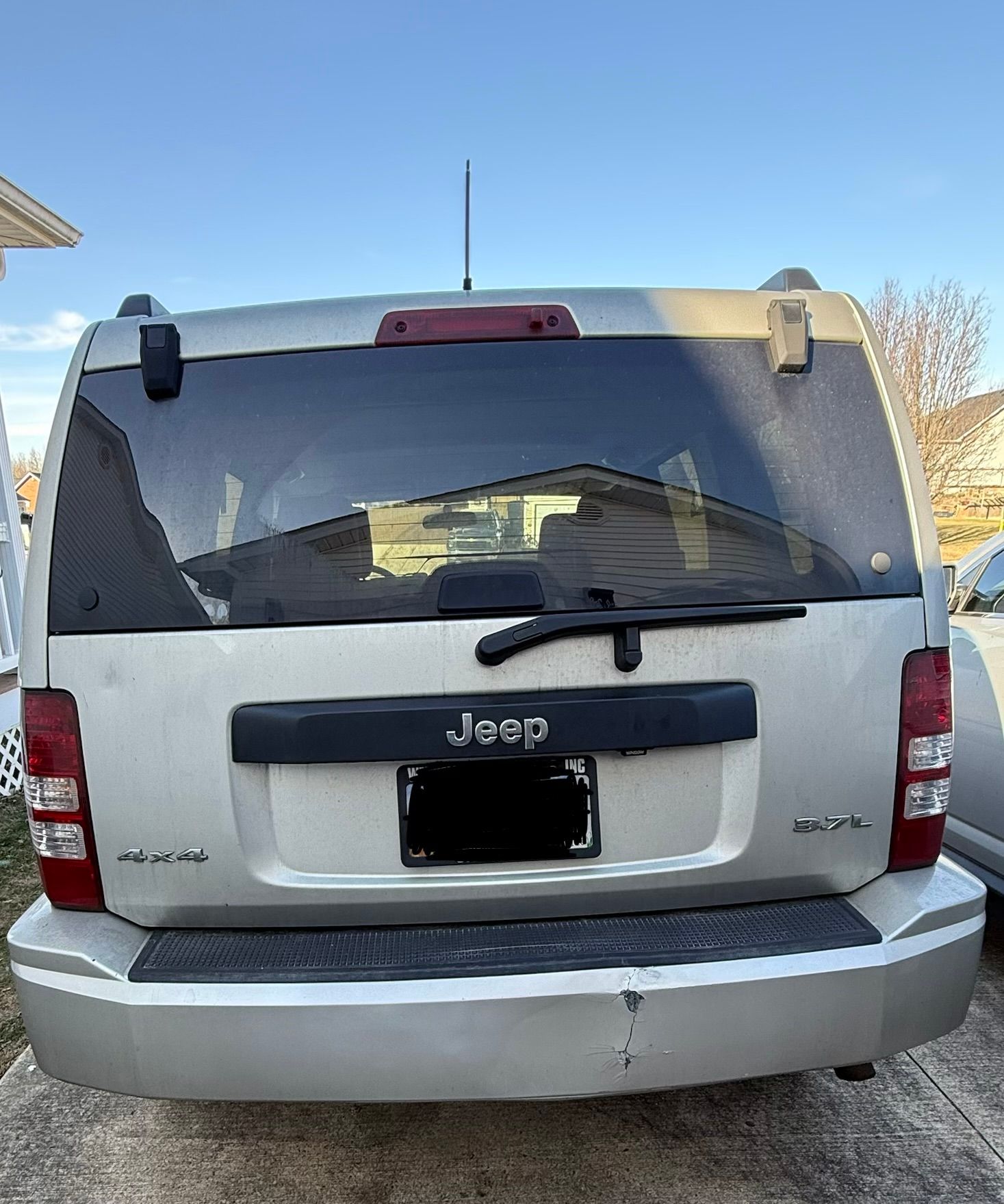 Used 2008 Jeep Liberty Sport w/ Popular Equipment Group AWD/4WD image 2