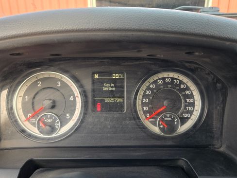 Used 2016 RAM 3500 Big Horn image 4