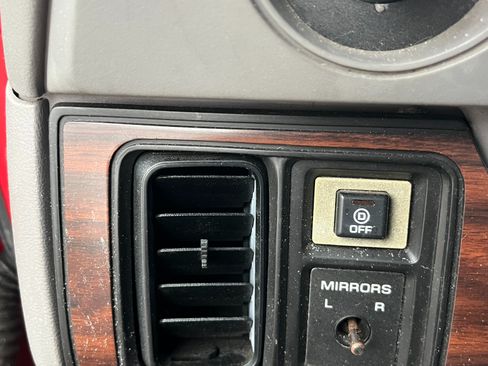 Used 1997 Dodge B3500 image 6