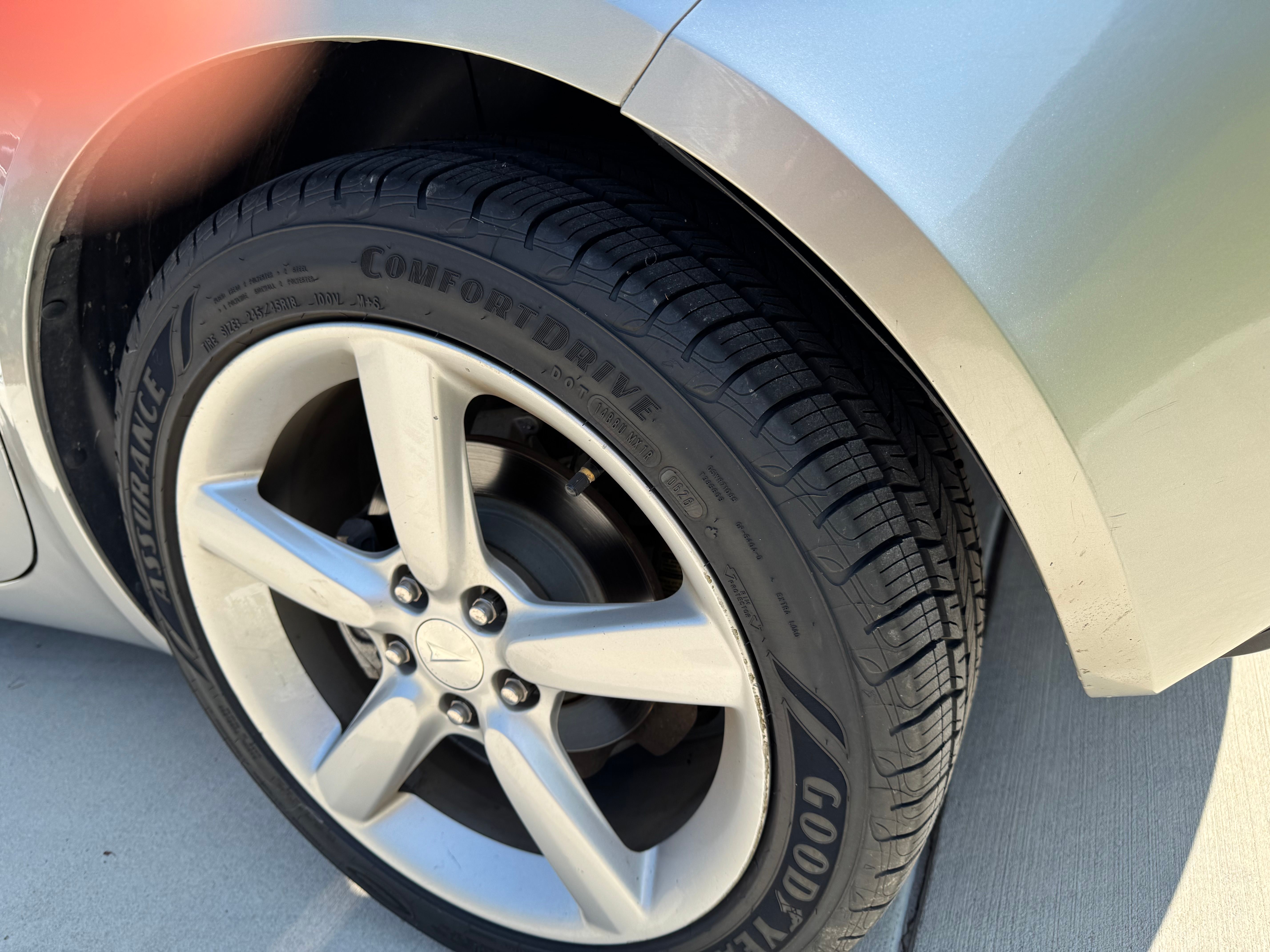 Used 2009 Pontiac Solstice Coupe RWD image 14