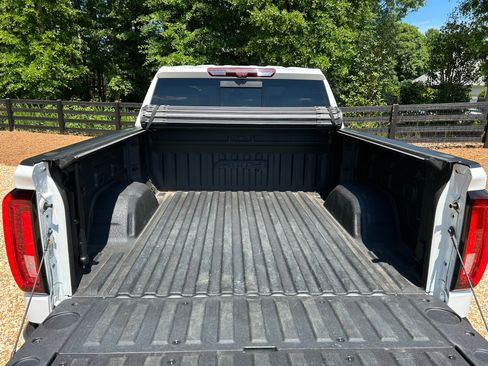 Used 2021 GMC Sierra 1500 AT4 w/ AT4 Premium Package AWD/4WD image 13