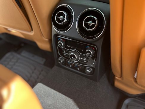 Used 2014 Jaguar XJ L Portfolio RWD image 9