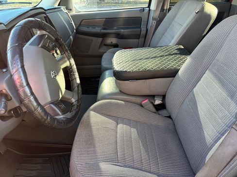 Used 2008 Dodge Ram 1500 Truck ST image 16