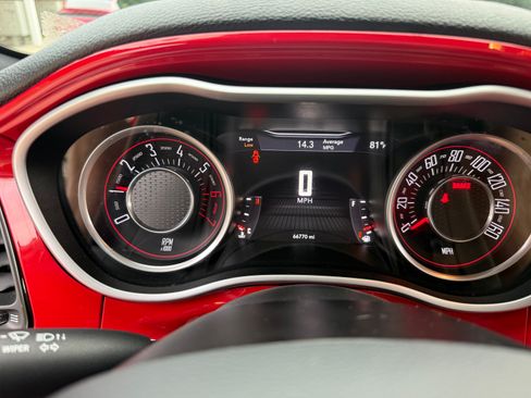 Used 2015 Dodge Challenger R/T Plus RWD image 12