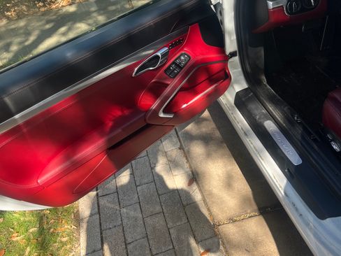 Used 2017 Porsche 911 Carrera image 12