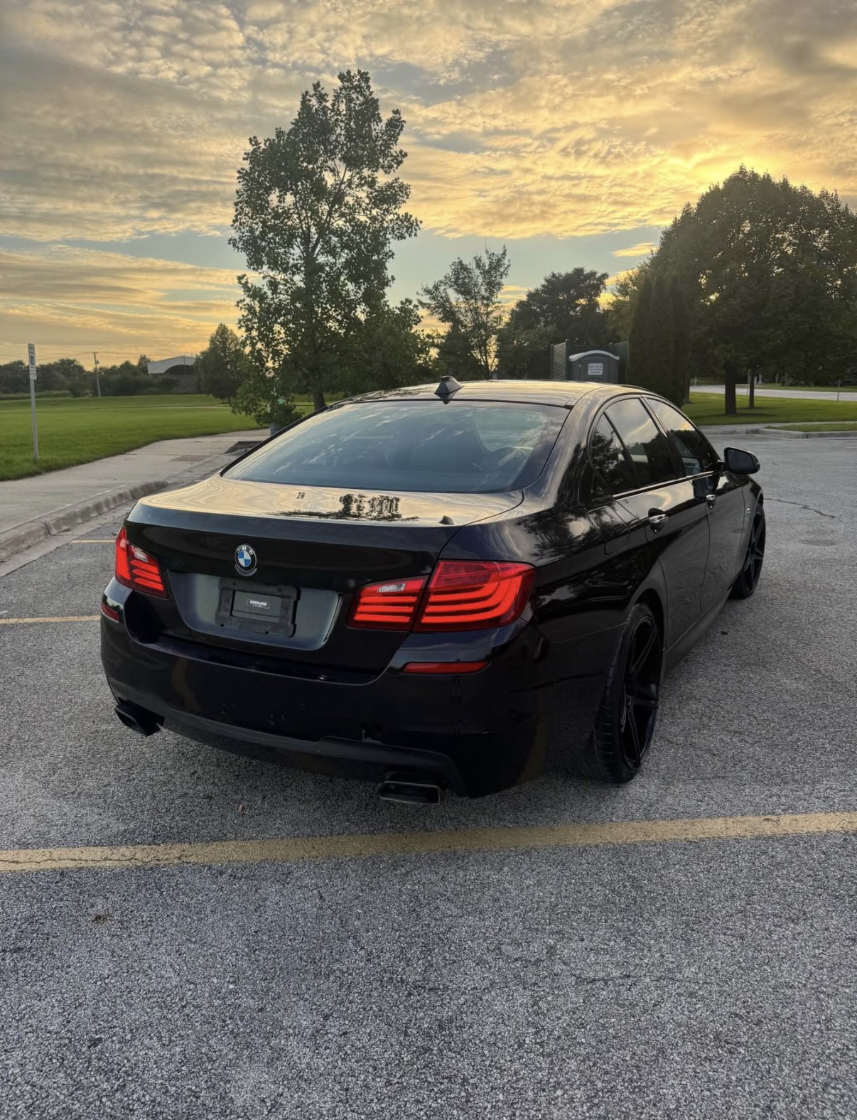 Used 2014 BMW 550i xDrive Sedan AWD/4WD image 8
