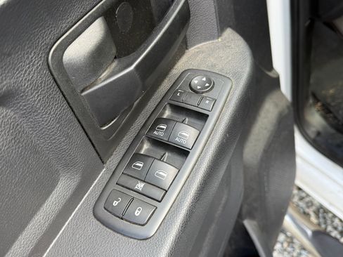 Used 2016 RAM 1500 Express image 10