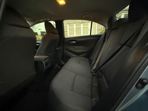 Used 2020 Toyota Corolla LE image 6