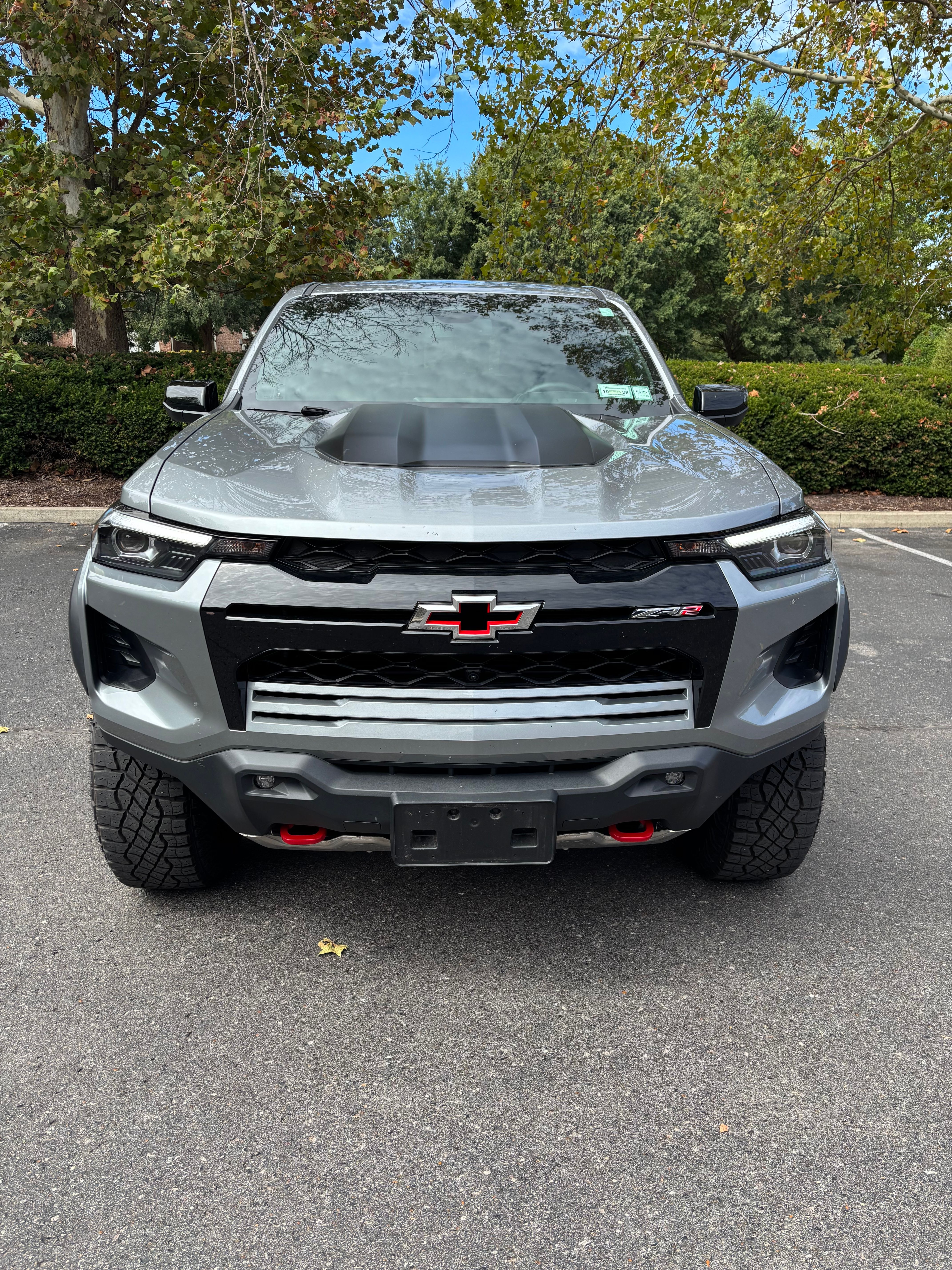 Used 2025 Chevrolet Colorado ZR2 w/ Technology Package AWD/4WD image 1