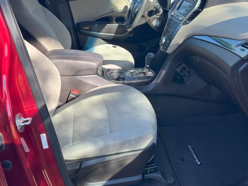 Used 2017 Hyundai Santa Fe Sport image 13