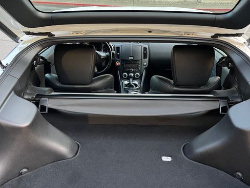Used 2013 Nissan 370Z Touring w/ Sport Pkg image 13