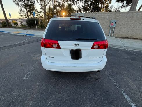 Used 2007 Toyota Sienna CE image 5