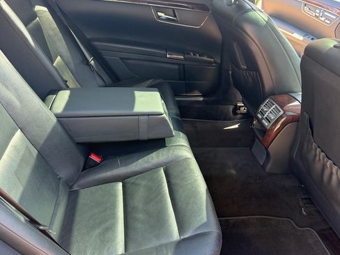 Used 2011 Mercedes-Benz S 550 S 550 4MATIC Sedan 4D image 28