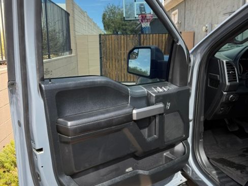 Used 2019 Ford F150 XLT w/ Equipment Group 302A Luxury AWD/4WD image 11