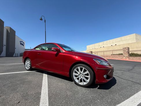 Used 2010 Lexus IS 250C image 6