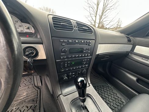 Used 2002 Ford Thunderbird image 11