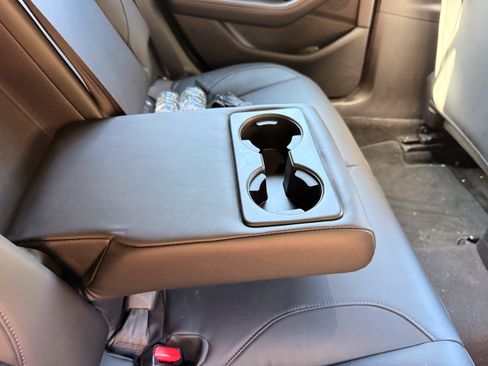 Used 2022 MAZDA MAZDA3 s image 11