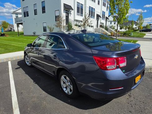 Used 2015 Chevrolet Malibu LT FWD image 6