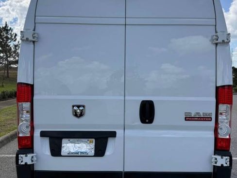 Used 2021 RAM ProMaster 2500 FWD image 5
