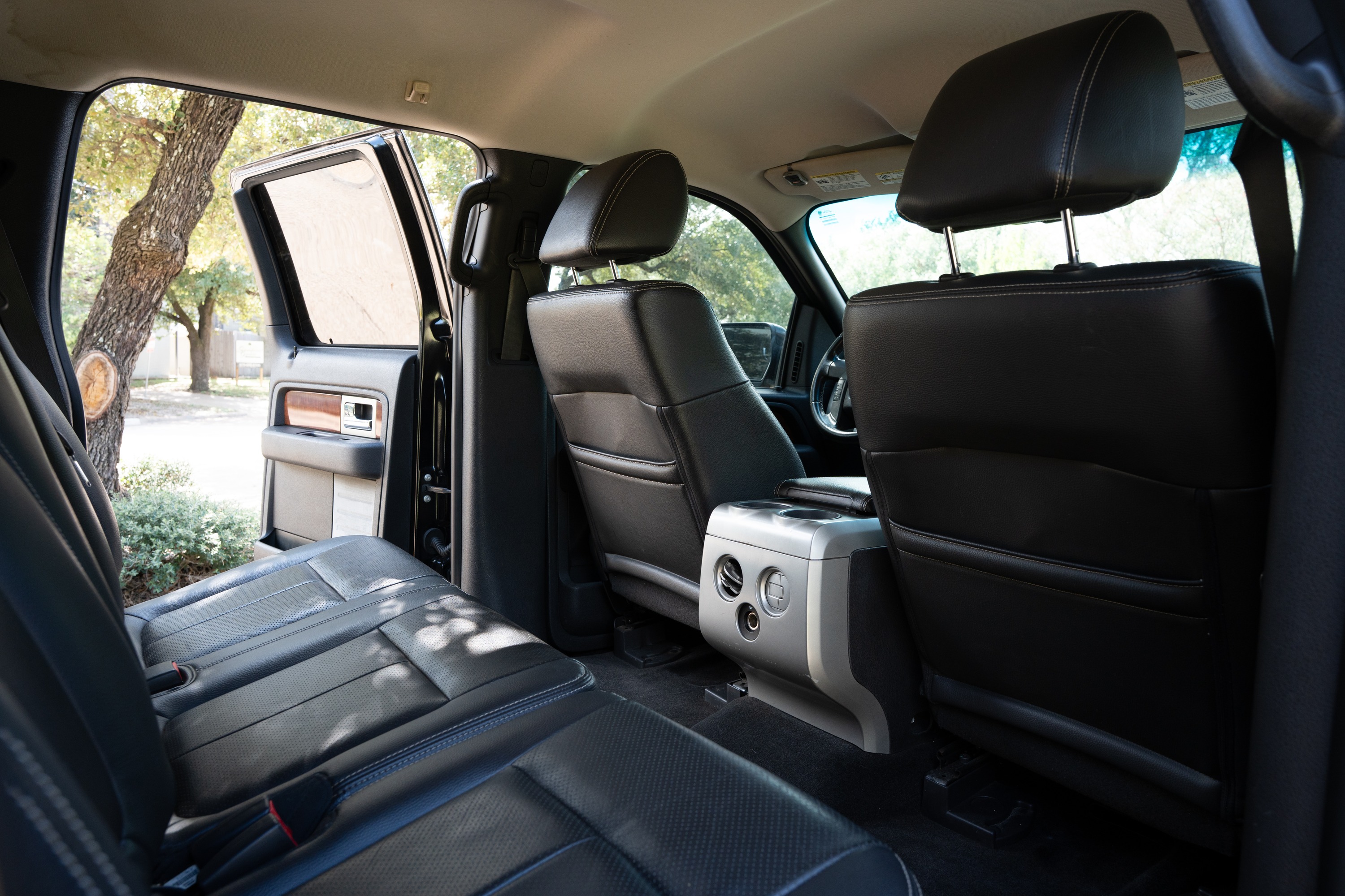 Used 2010 Ford F150 Lariat RWD image 11
